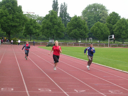 Von links: Marie-Christin Langer, Adele Keller, Christian Kluge