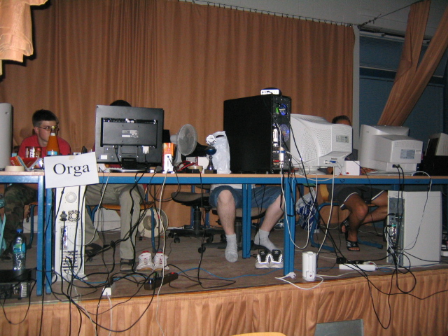 LAN